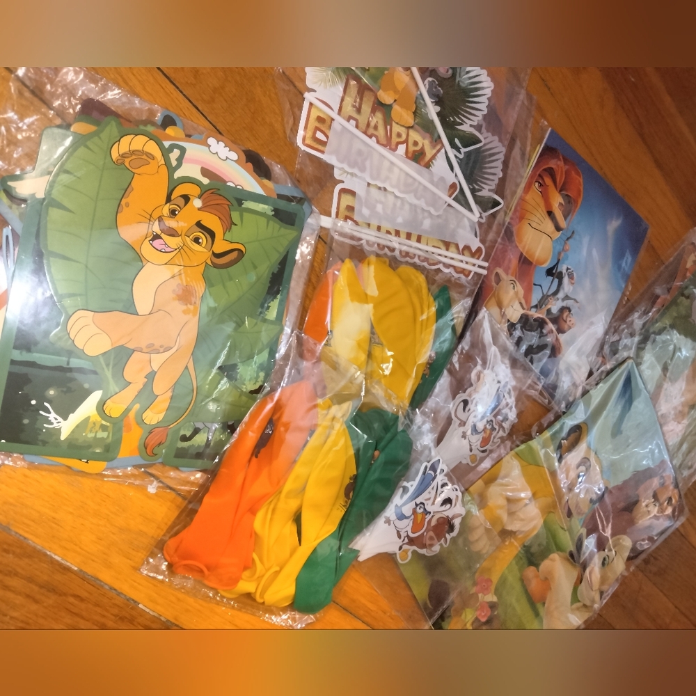 Lion King Themed Birthday Party Supplies Decorations Set -Multicolor - Picture 2 of 3